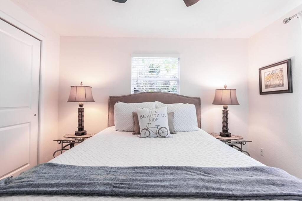 Your Tranquil Escape Is Found Directly On The Beach At The Serenity Beach Condo. Siesta Key Εξωτερικό φωτογραφία