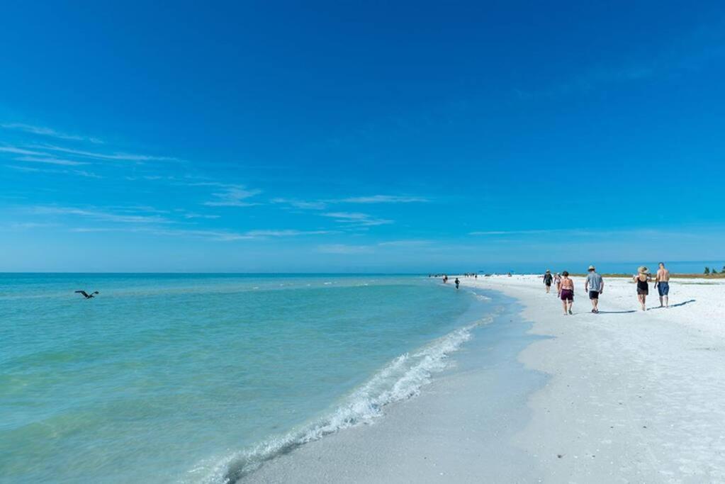 Your Tranquil Escape Is Found Directly On The Beach At The Serenity Beach Condo. Siesta Key Εξωτερικό φωτογραφία